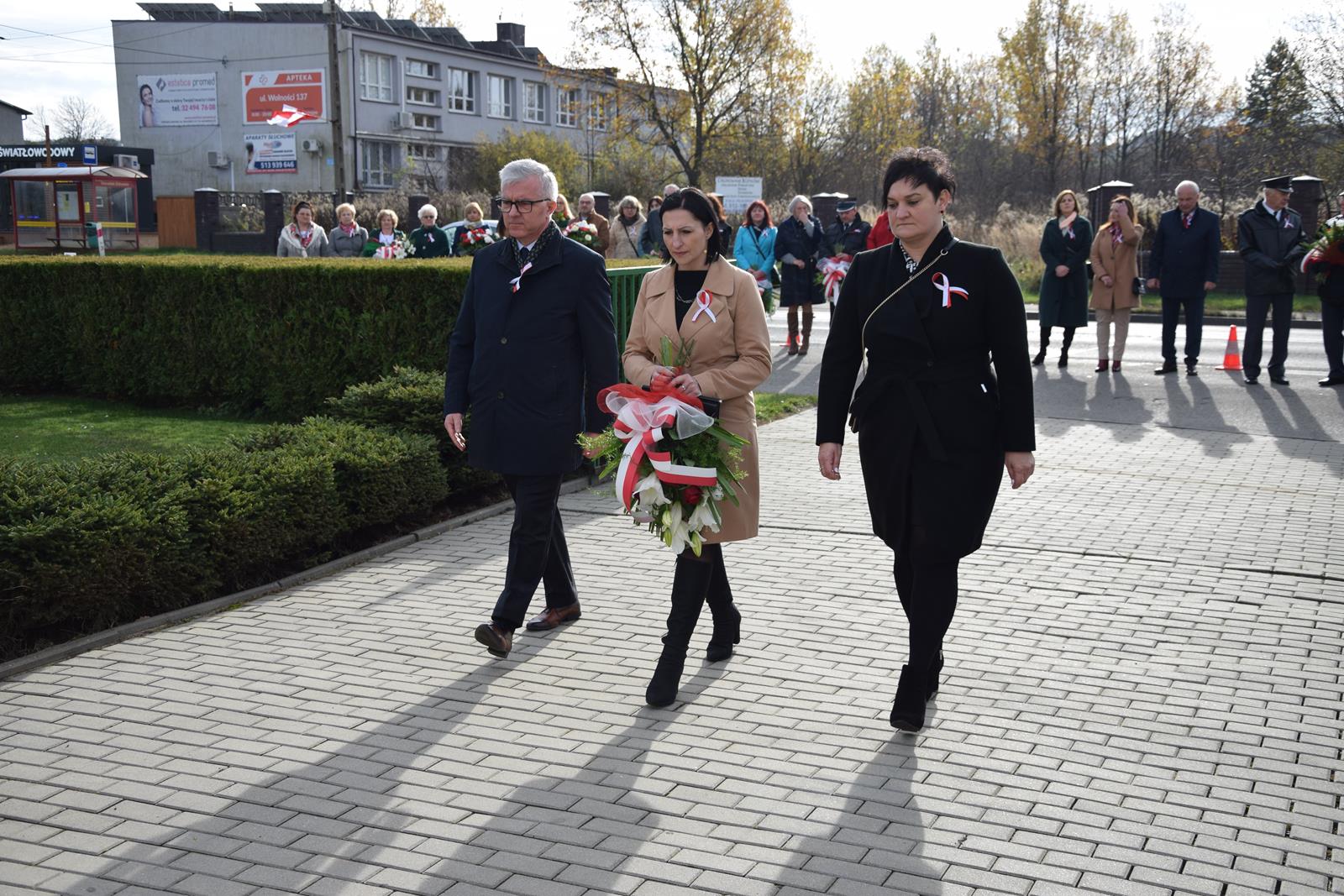 Zdjęcie przedstawiające Przewodniczącą Rady Gminy Monikę Dyragę, Radną Annę Kolasińską oraz Radnego Krzysztofa Kobiałkę