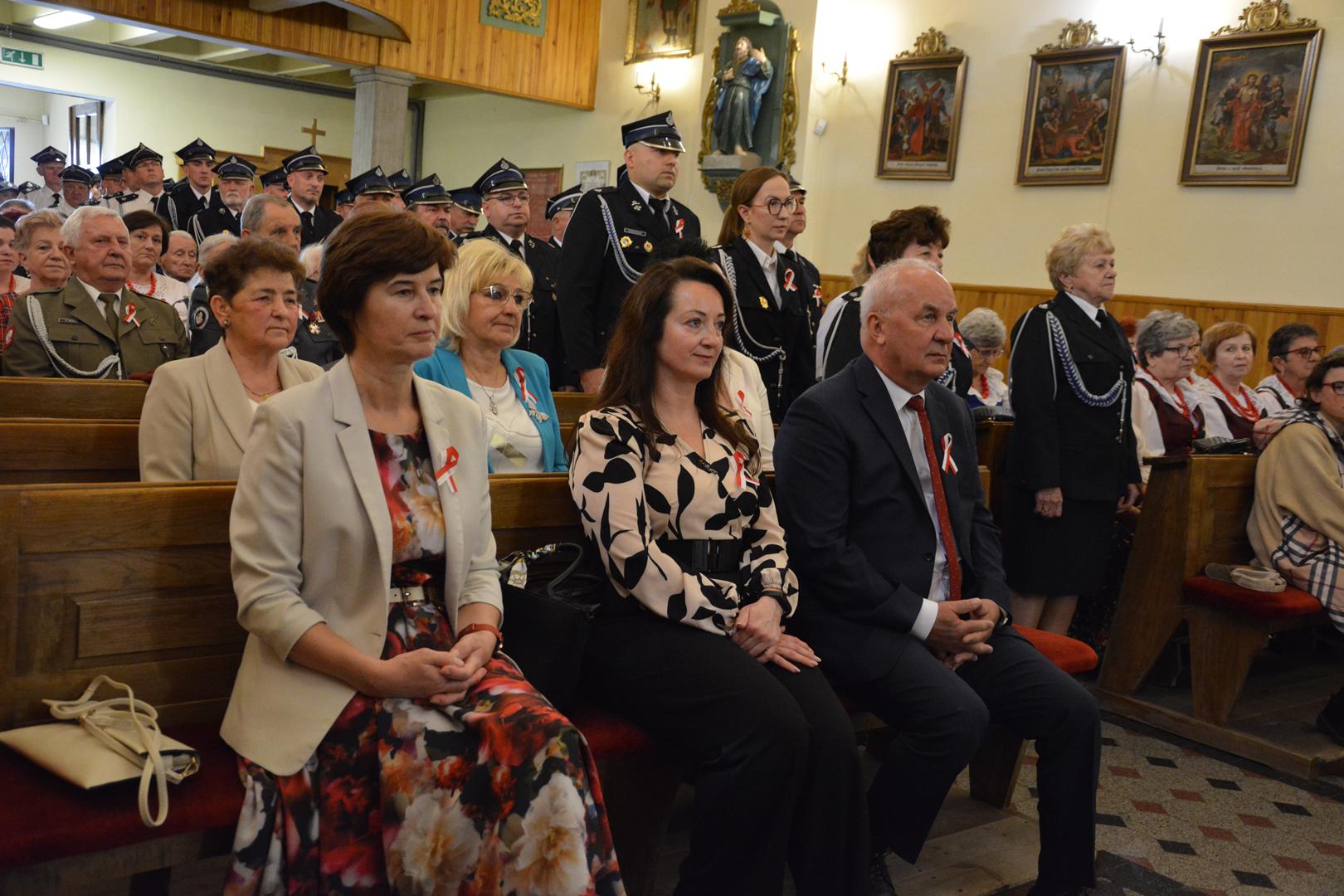 Zdjęcie przedstawia fragment mszy świętej