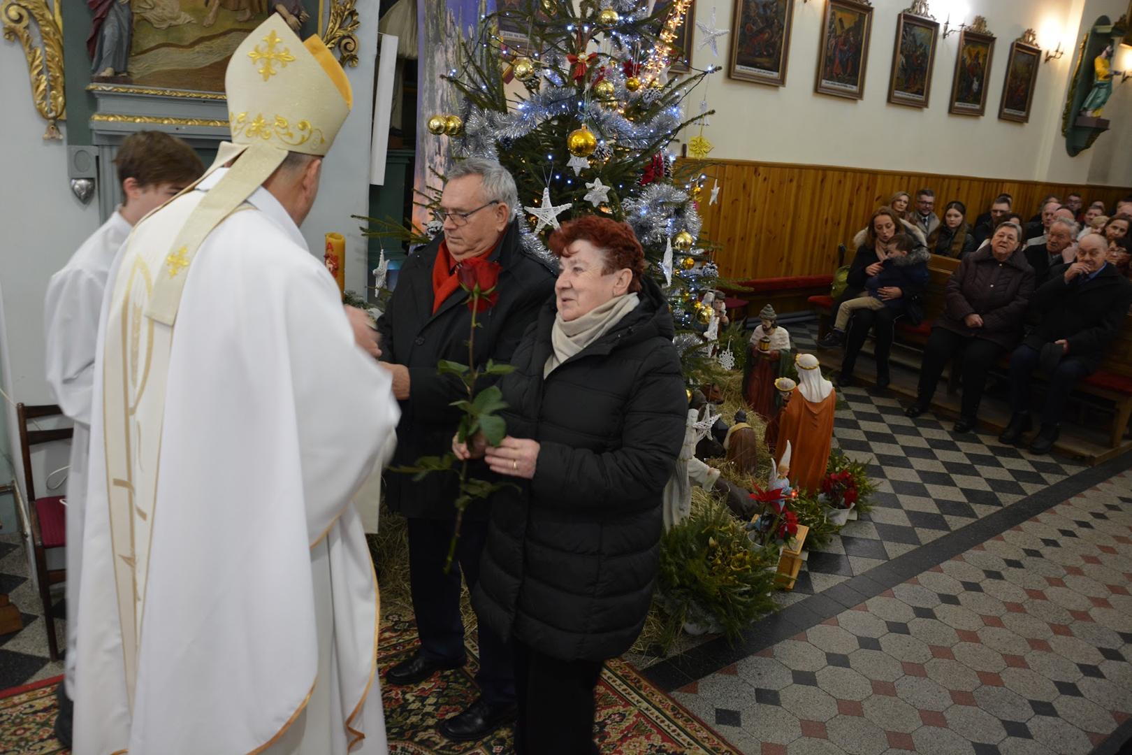 Zdjęcie przedstawiające fragment mszy świętej