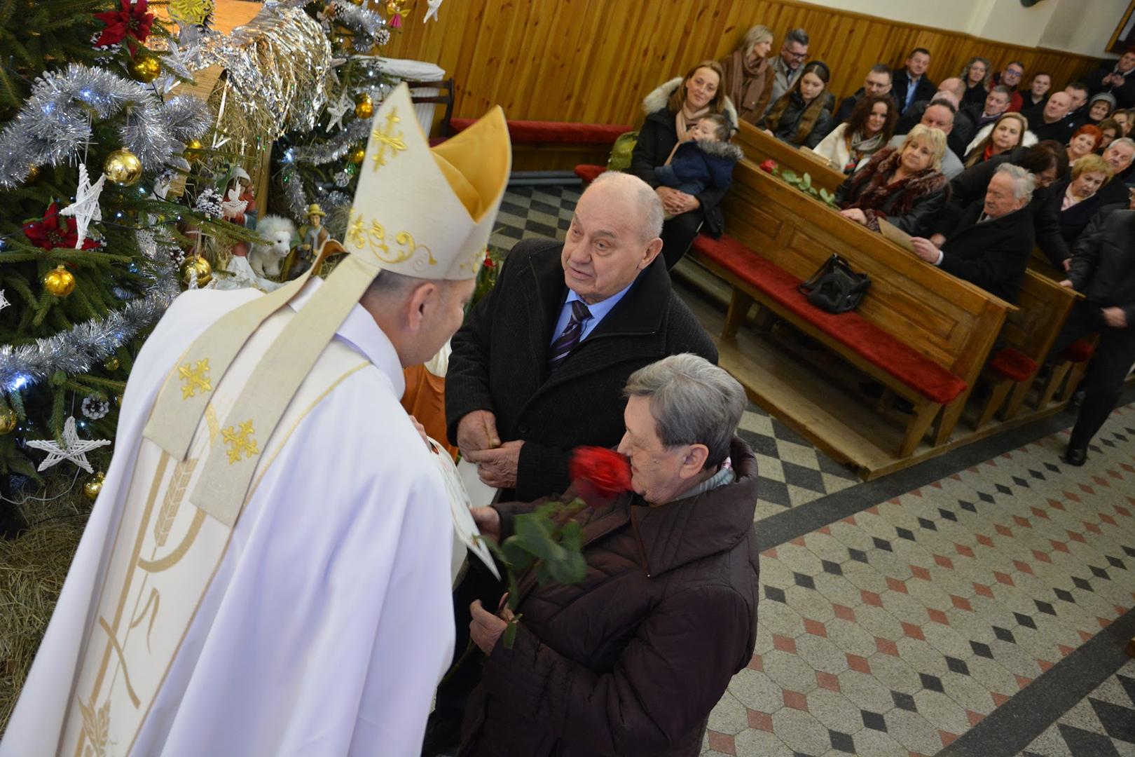 Zdjęcie przedstawiające fragment mszy świętej